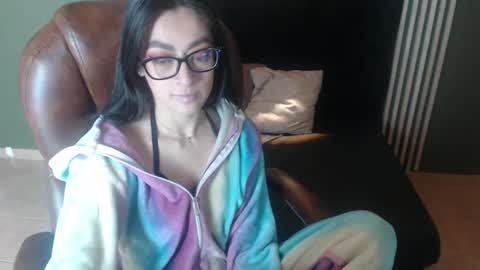 Desiring Angel online show from December 18, 10:30 am