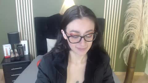 Desiring Angel online show from January 10, 1:09 pm