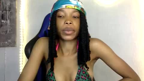 Snapshot of deslimbody90 chatting on May 28, 7:49 am Deslimbody online show from May 28, 7:49 am