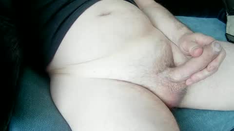 desmoi online show from April 14, 1:28 pm