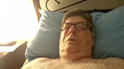 Desmon1958 online show from April 18, 7:07 pm