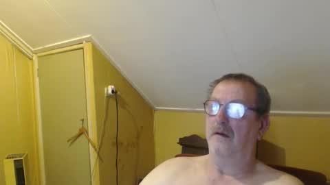 destelp online show from March 6, 6:37 pm