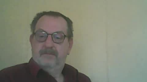 Snapshot of destelp chatting on April 25, 11:02 am destelp online show from April 25, 11:02 am