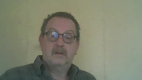 Snapshot of destelp chatting on April 27, 11:30 am destelp online show from April 27, 11:30 am