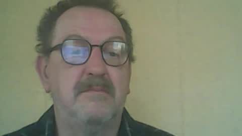 Snapshot of destelp chatting on May 10, 12:54 pm destelp online show from May 10, 12:54 pm