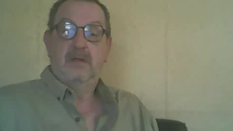Snapshot of destelp chatting on May 24, 5:07 pm destelp online show from May 24, 5:07 pm
