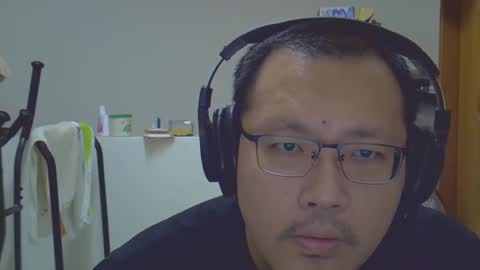 Snapshot of destroy1984 chatting on December 6, 11:54 am Destroy November 1984 online show from December 6, 11:54 am