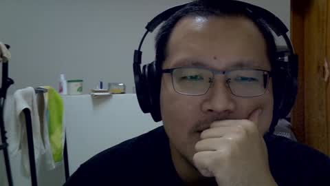 Snapshot of destroy1984 chatting on December 11, 12:55 pm Destroy November 1984 online show from December 11, 12:55 pm