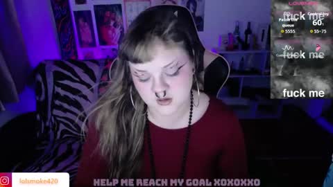 Snapshot of destroyall420 chatting on May 16, 5:23 pm Lola Bdsm and fries online show from May 16, 5:23 pm
