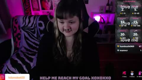 Snapshot of destroyall420 chatting on June 11, 2:37 pm Lola Bdsm and fries online show from June 11, 2:37 pm