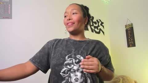 Snapshot of desty_y chatting on September 9, 4:56 am desty_y online show from September 9, 4:56 am