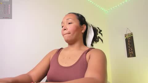 Snapshot of desty_y chatting on October 9, 1:47 am desty_y online show from October 9, 1:47 am