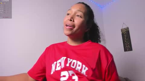 Snapshot of desty_y chatting on October 14, 3:07 am desty_y online show from October 14, 3:07 am