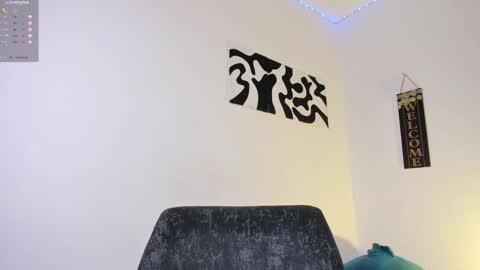 Snapshot of desty_y chatting on November 13, 3:49 am desty_y online show from November 13, 3:49 am