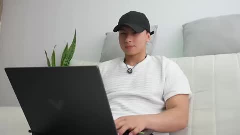 Snapshot of deus_belli chatting on September 26, 5:17 pm Deus Belli online show from September 26, 5:17 pm