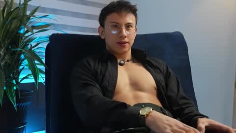 Snapshot of deus_belli chatting on September 30, 6:40 am Deus Belli online show from September 30, 6:40 am