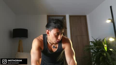 Snapshot of deus_belli chatting on April 25, 10:51 pm Deus Belli online show from April 25, 10:51 pm