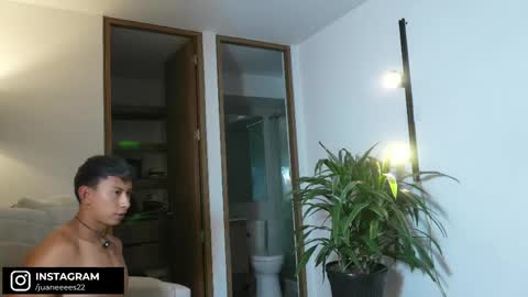 Snapshot of deus_belli chatting on April 28, 9:42 pm Deus Belli online show from April 28, 9:42 pm