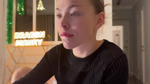 Snapshot of deva_alice chatting on December 4, 2:04 pm Id be happy to have a steamy stream girl online show from December 4, 2:04 pm