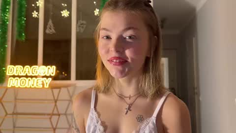 Snapshot of deva_alice chatting on December 22, 4:06 pm Id be happy to have a steamy stream girl online show from December 22, 4:06 pm