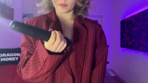 Snapshot of deva_alice chatting on February 14, 2:54 pm Id be happy to have a steamy stream girl online show from February 14, 2:54 pm