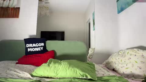 Snapshot of deva_alice chatting on October 21, 12:28 pm Id be happy to have a steamy stream girl online show from October 21, 12:28 pm