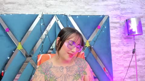 Deva Blue online show from December 11, 8:04 am