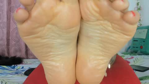 Johana online show from February 5, 5:09 am