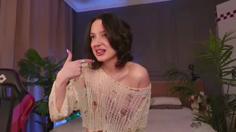 devilinee online show from February 20, 6:59 am