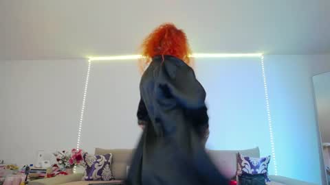 AlexaMills online show from June 13, 6:44 am