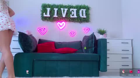 Devill2222 online show from June 21, 12:52 pm