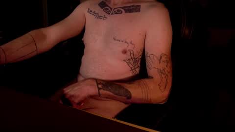 devillovesanything777 online show from November 18, 7:29 pm