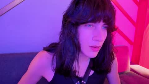 Snapshot of devils_cry_ chatting on September 23, 4:04 am Alex online show from September 23, 4:04 am