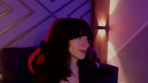Snapshot of devils_cry_ chatting on October 9, 3:59 am Alex online show from October 9, 3:59 am