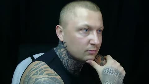 Snapshot of devilwithtats chatting on April 24, 10:50 am Lucian online show from April 24, 10:50 am