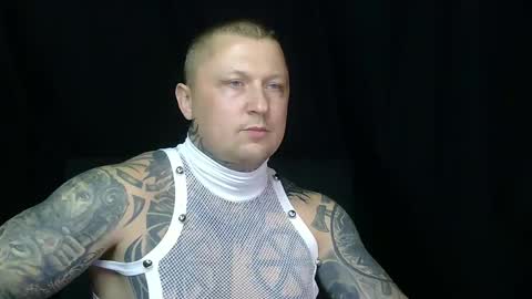 Snapshot of devilwithtats chatting on April 30, 11:16 am Lucian online show from April 30, 11:16 am