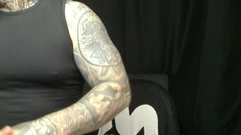 Snapshot of devilwithtats chatting on May 30, 8:44 am Lucian online show from May 30, 8:44 am