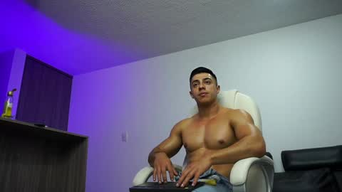 Devin Hunter online show from January 18, 4:59 am