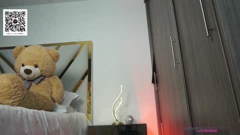 Devin Hunter online show from November 29, 12:46 am