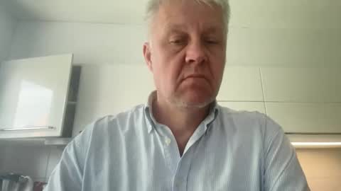 Snapshot of devon_nite chatting on May 13, 12:57 pm Devon online show from May 13, 12:57 pm