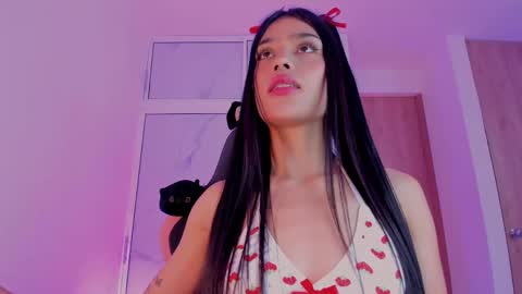 Sara 3 online show from May 23, 8:46 pm
