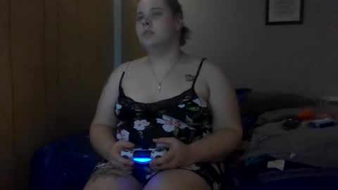 Snapshot of devykitten2018 chatting on March 10, 5:43 am devykitten online show from March 10, 5:43 am