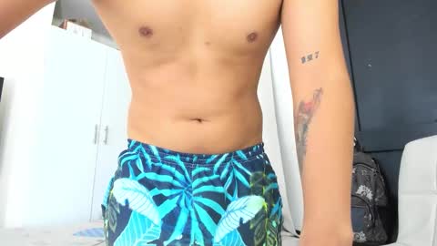 thumb up me please its important online show from March 6, 9:28 am