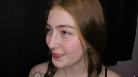 Snapshot of dexandlily chatting on January 29, 7:32 pm Dex and Lily online show from January 29, 7:32 pm