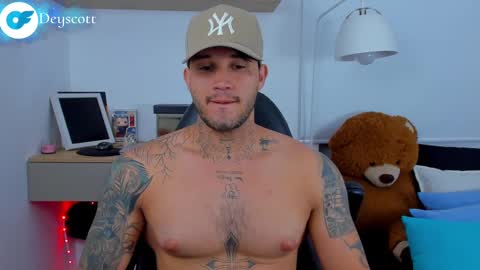 JULIAN online show from February 25, 1:20 am