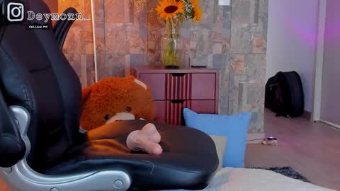 JULIAN online show from September 19, 3:34 pm