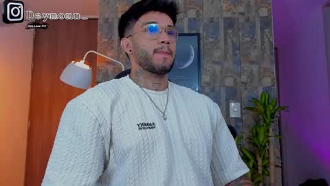 JULIAN online show from October 1, 8:48 pm