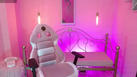 Dhalton online show from February 7, 4:05 am