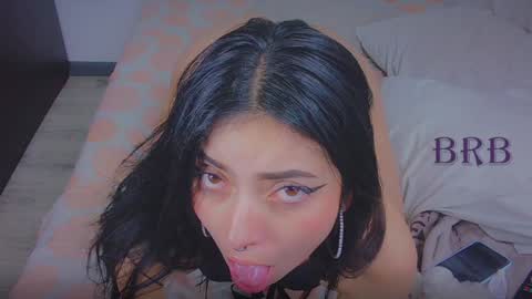 Snapshot of dharmonious_ chatting on January 9, 12:35 am harmonious online show from January 9, 12:35 am