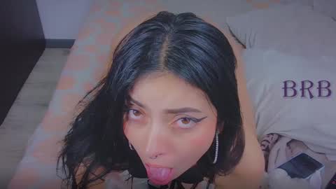 Snapshot of dharmonious_ chatting on February 10, 8:10 pm harmonious online show from February 10, 8:10 pm